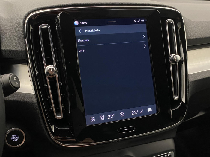 Volvo XC40 B3 AUT PLUS BLACK EDITION