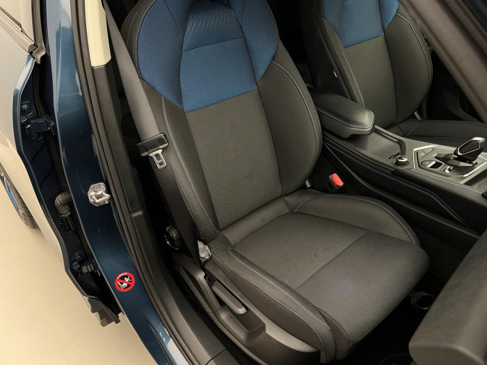 Lynk & Co 01 PHEV DCT AUT