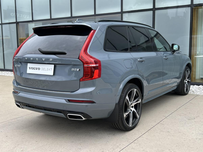 Volvo XC90 B5 AWD R-DESIGN 7 MÍSTNÁ Aut