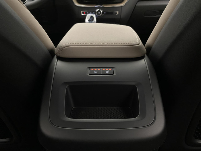 Volvo XC60 B5 AWD AUT DARK PLUS