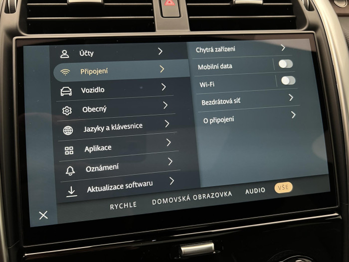 Land Rover Discovery D250 DYNAMIC HSE AWD AUT CZ 3.0 d Dynamic