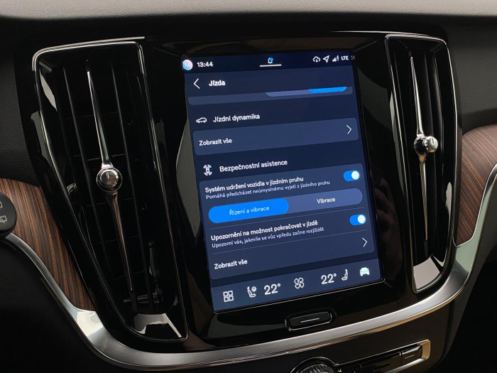 Volvo V60 B4 AUT DARK PLUS