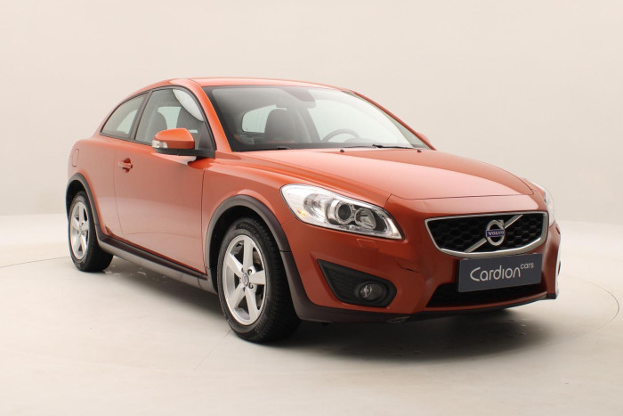 Volvo C30 1.6i MOMENTUM CZ REZERVACE 1.6 i Momentum