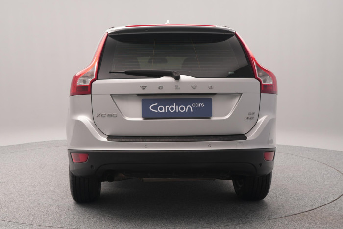 Volvo XC60 D5 AWD MOMENTUM AUT CZ 2.4 d Momentum