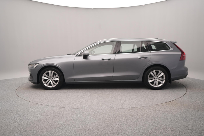 Volvo V60 B4 MOMENTUM PRO REZERVACE 2.0 Momentum