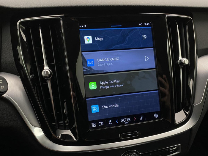 Volvo V60 B4 MOMENTUM AUT REZERVACE 2.0 Momentum