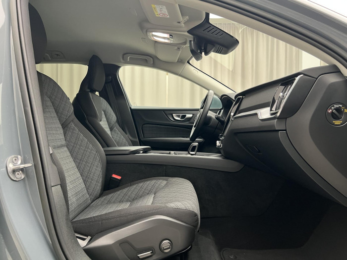 Volvo V60 B3 CORE AUT 1.maj.