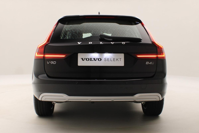 Volvo V90 CC B4 AWD PLUS AUT CZ 1.maj