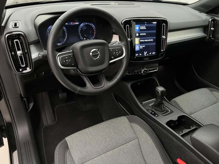 Volvo XC40 T3 MOMENTUM 1.maj. 1.5 Momentum