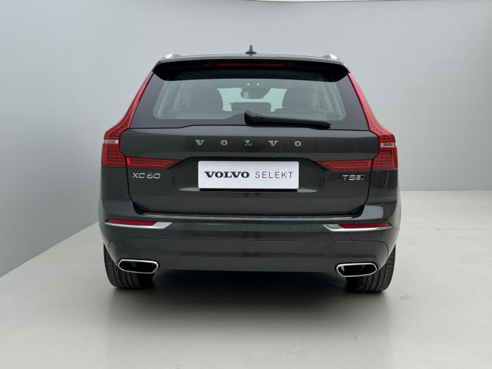 Volvo XC60 T5 AWD INSCRIPTION AUT CZ