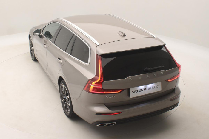 Volvo V60 D3 MOMENTUM AUT 1.maj 2.0 d Momentum