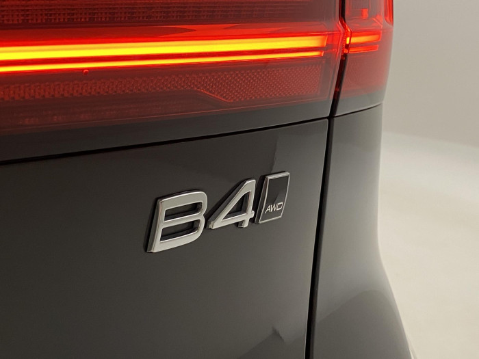 Volvo V90 CC B4 AWD PLUS AUT CZ 1.maj.