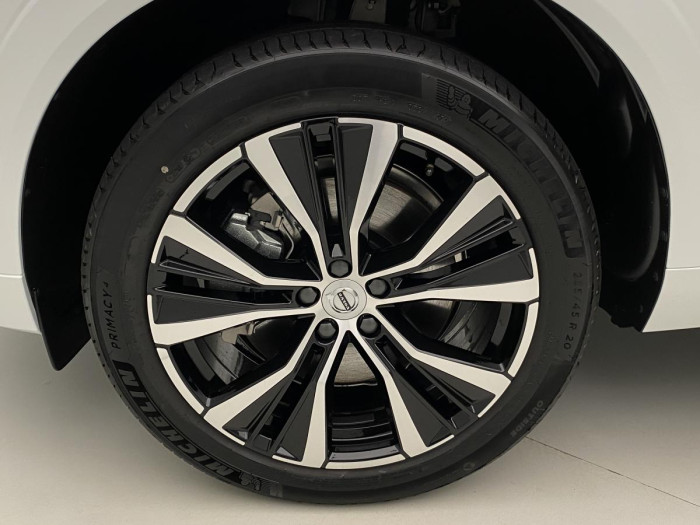 Volvo XC60 B4 AWD AUT DARK ULTIMATE