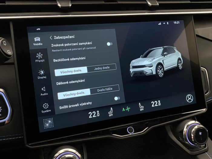 Lynk & Co 01 PHEV DCT AUT 1.maj