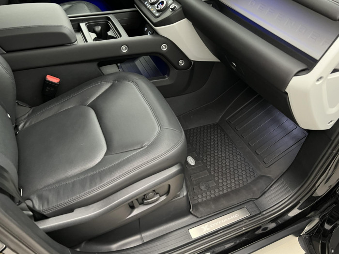 Land Rover Defender 110 D300 X-DYNAMIC 3.0 d Dynamic