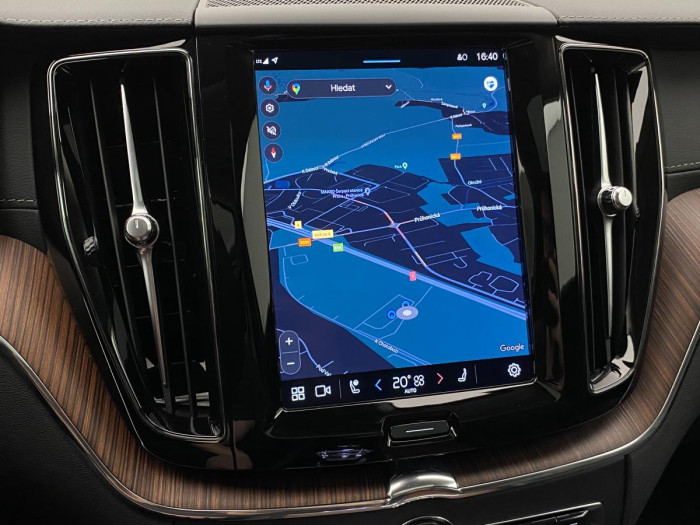 Volvo XC60 T6 AWD RECHARGE DARK ULTIMATE