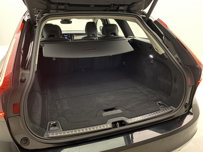Volvo V90 B4 PLUS BRIGHT AUT CZ