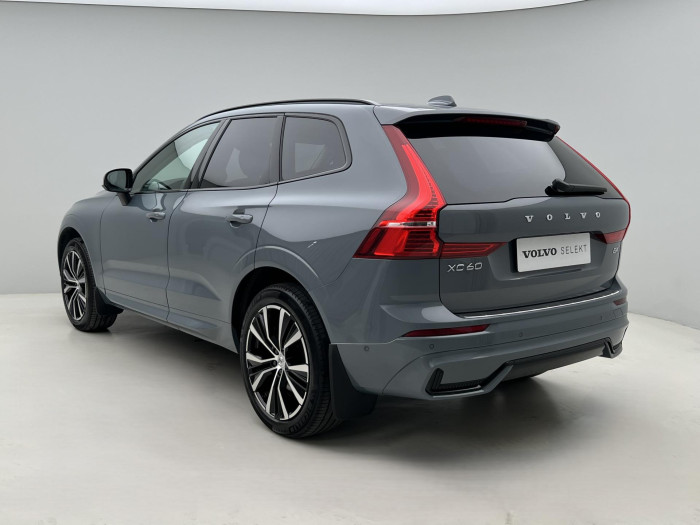 Volvo XC60 B4 AWD PLUS DARK AUT 1.maj.