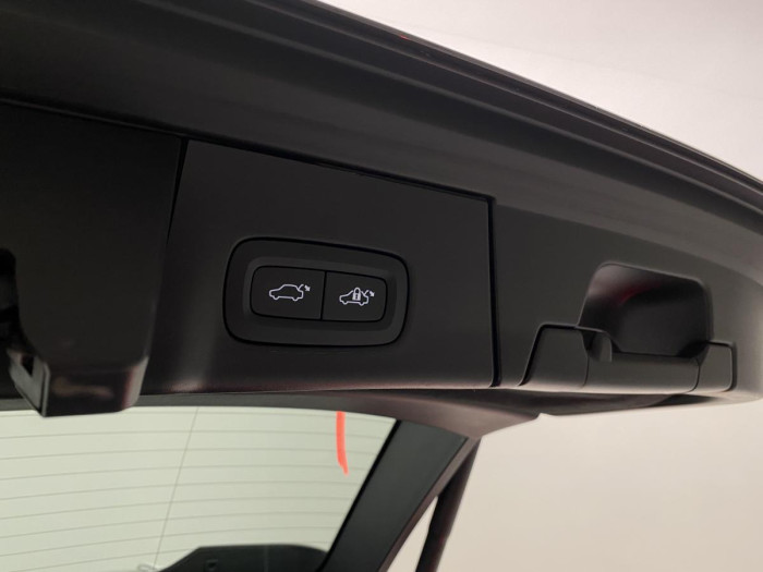 Volvo V90 CC B4 AWD PLUS AUT REZERVACE