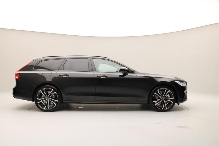 Volvo V90 T8 AWD Plug-in DARK ULTRA