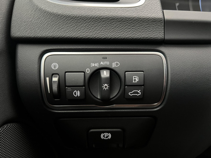 Volvo V60 D4 MOMENTUM REZERVACE 2.0 d Momentum