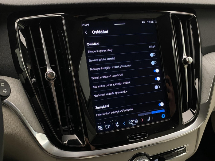 Volvo V60 T6 AWD PLUG-IN BRIGHT PLUS