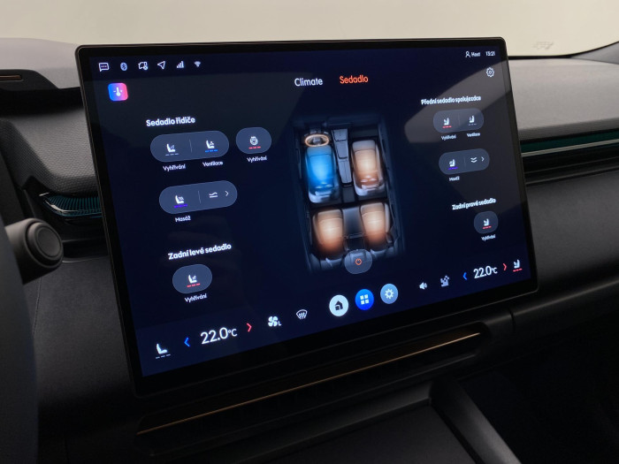 Lynk & Co 08 MORE PHEV