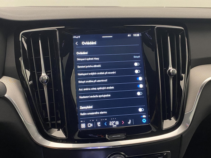 Volvo S60 T6 AWD PLUS DARK RECHARGE AUT