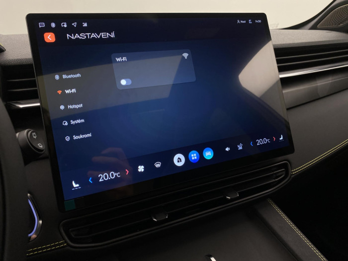 Lynk & Co 01 01 MORE PHEV DEMO
