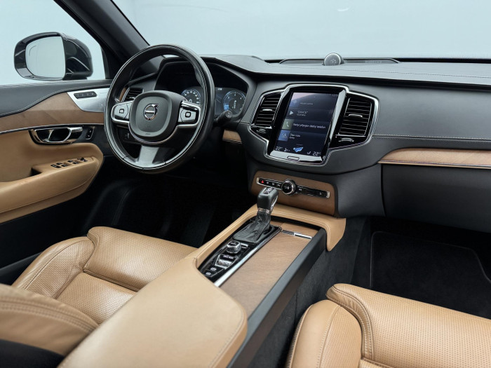 Volvo XC90 D5 AWD INSCRIPTION REZERVACE 2.0 d