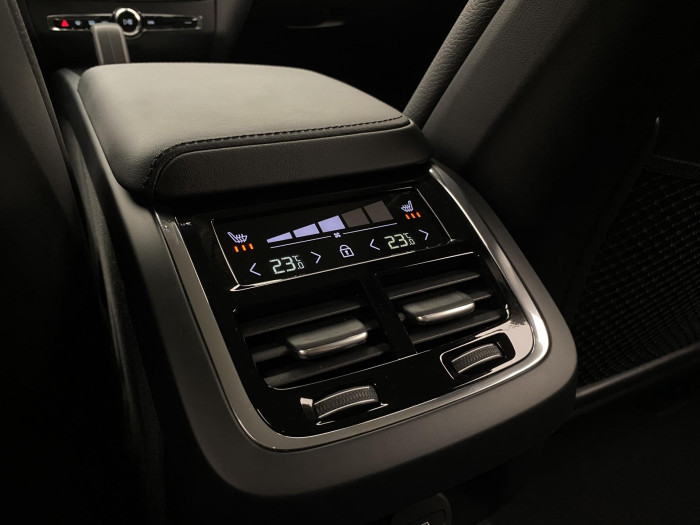 Volvo V60 CC B5 AWD PLUS BRIGHT AUT
