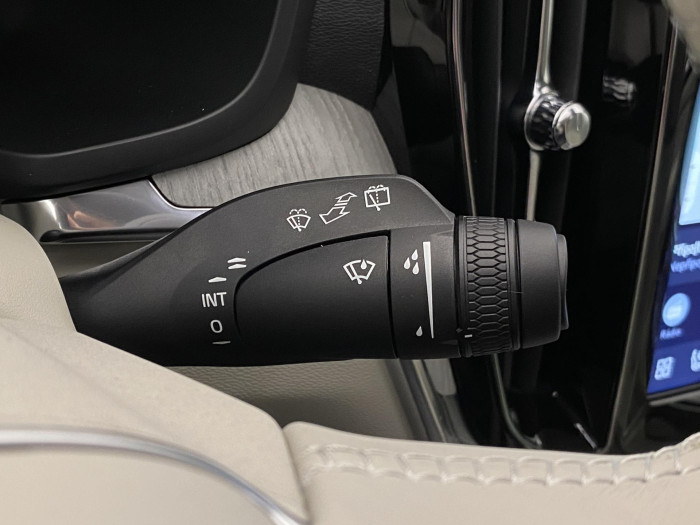 Volvo V60 B4 AUT BRIGHT PLUS