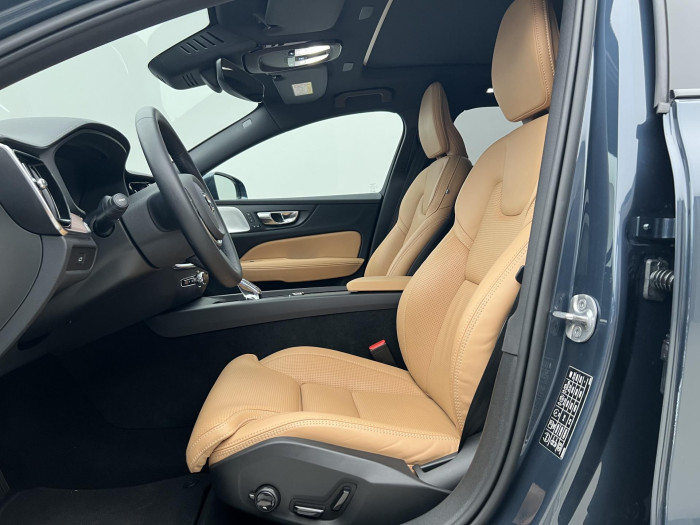 Volvo V60 CC B4 AWD ULTIMATE AUT 1.maj. 2.0 CC CC