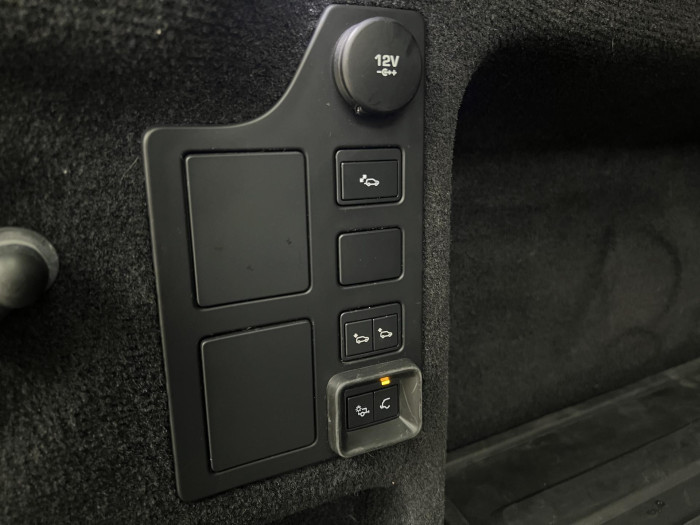 Land Rover Discovery 3.0 TDV6 HSE AWD AUT CZ