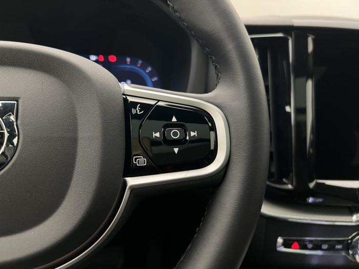 Volvo XC60 B5 AWD BLACK EDITION PLUS AUT