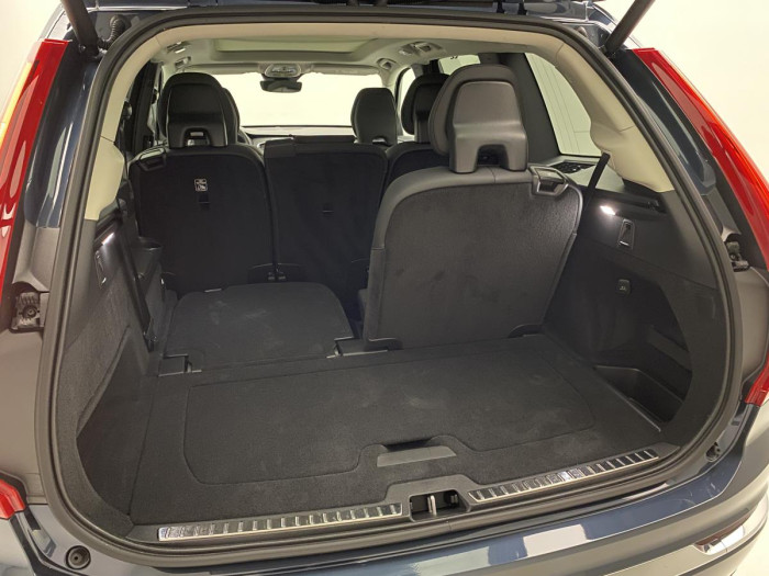 Volvo XC90 B5 AWD PLUS BRIGHT REZERVACE 2.0 Plus