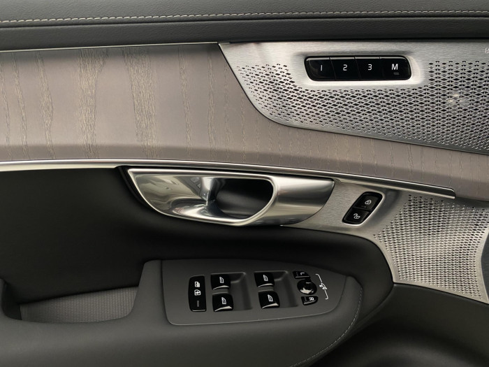 Volvo XC90 B5 AWD AUT DARK PLUS