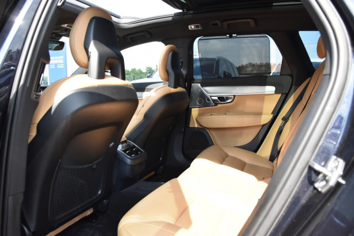 Volvo V90 D5 AWD INSCRIPTION REZERVACE 2.0 d