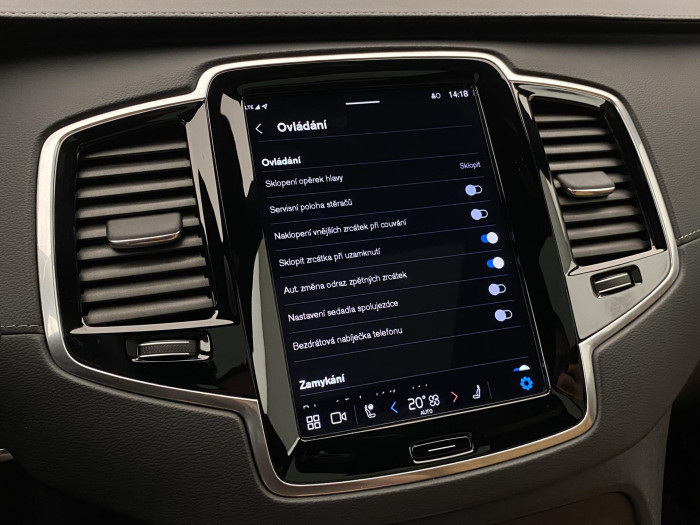Volvo XC90 T8 AWD ULTIMATE DARK RECHARGE
