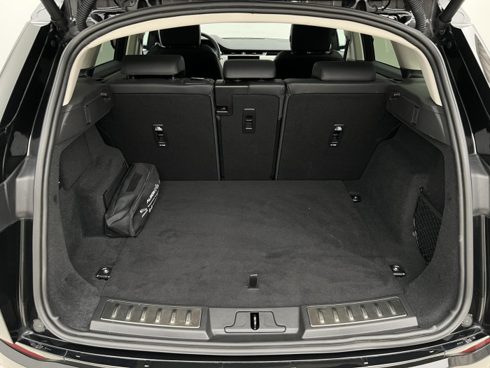 Land Rover Range Rover Evoque P250 DYNAMIC SE AWD AUT CZ 2.0 Dynamic SE