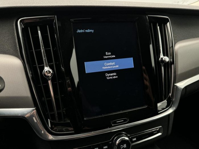 Volvo V90 B4 MOMENTUM AUT NAV 2.0 Momentum