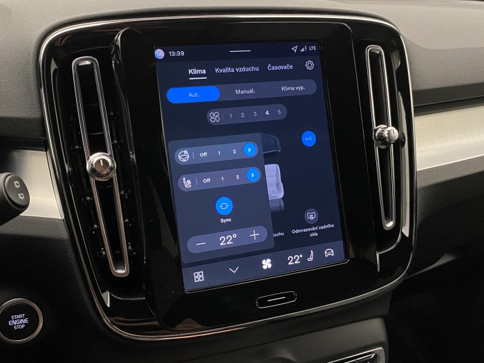 Volvo XC40 B3 AUT PLUS BLACK EDITION