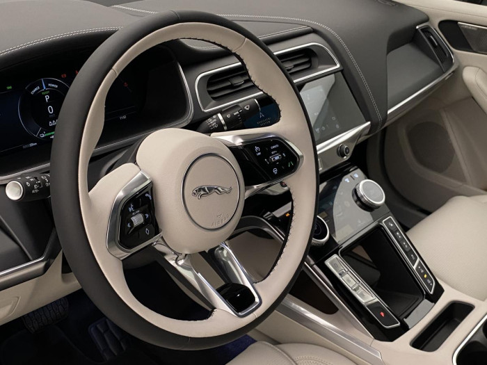 Jaguar I-Pace REZERVACE