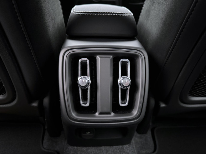 Volvo XC40 B4 AUT DARK PLUS