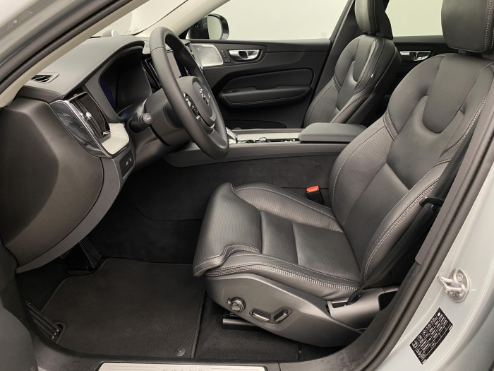 Volvo XC60 T8 AWD PLUG-IN DARK ULTRA CZ