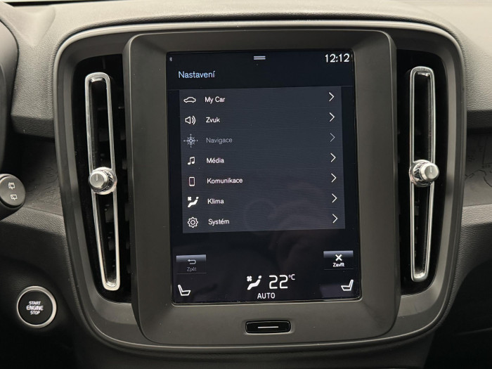 Volvo XC40 T2 MOMENTUM AUT CZ 1.maj. 1.5 Momentum