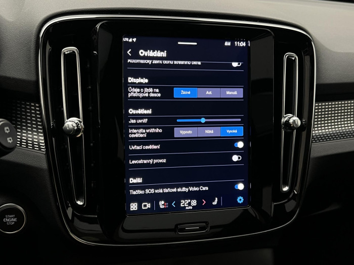 Volvo XC40 B3 ULTRA DARK AUT CZ 1.maj.