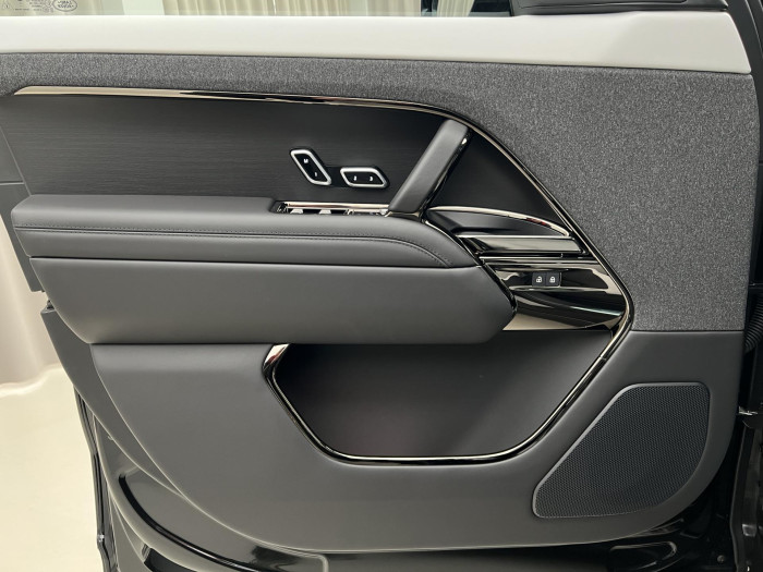 Land Rover Range Rover Sport D350 AUTOBIOGRAPHY AWD Aut 3.0 d