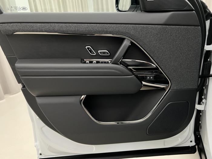 Land Rover Range Rover Sport D300 DYNAMIC SE AWD Aut 3.0 d Dynamic SE