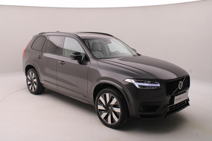 Volvo XC90 T8 AWD RECHARGE DARK REZERVACE